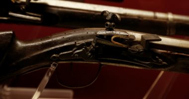 صور.. بنادق ومدافع وسيوف من القرن الـ17 فى متحف الأسلحة الفريدة بمالطا