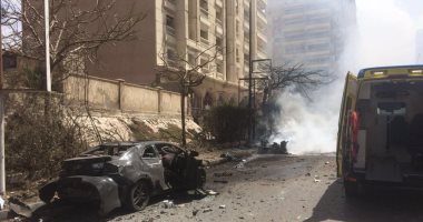 مواطنو "رشدى" يتجمعون فى محيط انفجار السيارة المفخخة بالإسكندرية (فيديو)