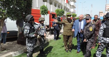 صور.. مدير أمن القليوبية يتفقد القوات المشاركة بتأمين الانتخابات الرئاسية