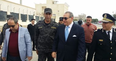 مدير أمن السويس يتفقد تأمين لجان الانتخابات وشوارع المحافظة بدوريات أمنية 