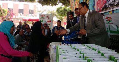 صور... حفل لمصر العطاء بسوهاج لتسليم 120 سماعة طبية بتكلفة 250 ألف جنيه