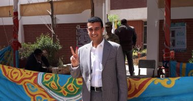 طارق الخولى يدلى بصوته للانتخابات الرئاسية بمدينة نصر