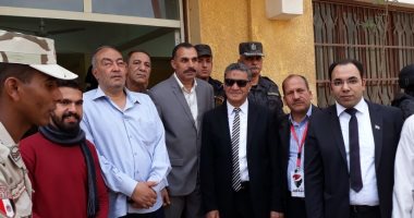 مدير أمن بنى سويف يتفقد عددا من لجان الانتخابات فى أرجاء المحافظة