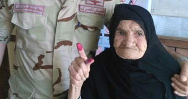 شعارهن صوتك أمانة.. سيدات مصر يشاركن فى الانتخابات بلقطات إنسانية رائعة