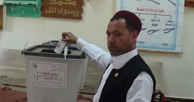 فيديو وصور.. نائب مطروح بعد التصويت: الناخبون يبنون الداخل والأسود يحمون الحدود