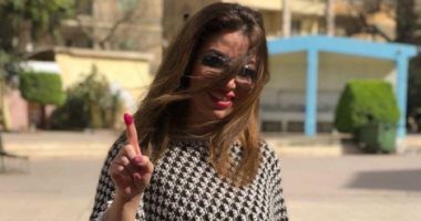 الفنانة غادة رجب بعد الإدلاء بصوتها فى انتخابات الرئاسة: "تحيا مصر"