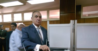 وزير التنمية المحلية: المصريون يكتبون تاريخا جديدا اليوم