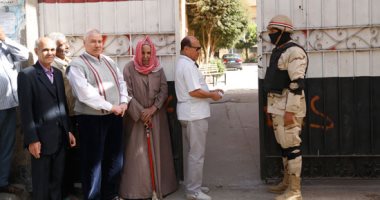 غرفة عمليات محافظة الإسكندرية تتابع سير العملية الانتخابية