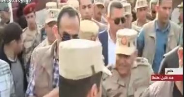 فيديو وصور.. وزير الدفاع يتفقد اللجان الانتخابية فى طنطا 