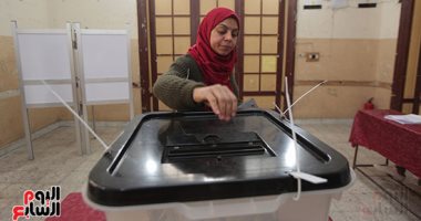 الناخبون يواصلون التصويت فى الساعات الأخيرة  من اليوم الثانى لانتخابات الرئاسة