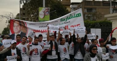 صور.. حملة "هنشارك" تنظم مسيرة أمام محافظة الجيزة لحث المواطنين على المشاركة 