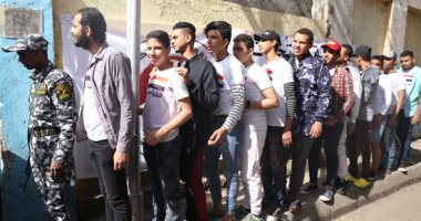 شباب الجمالية يتوافدون على اللجان فى ثانى أيام الانتخابات الرئاسية (صور)