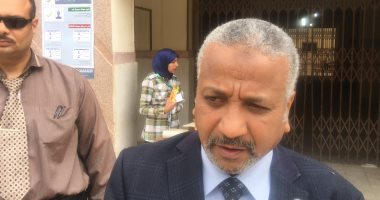 نائب رئيس جامعة الأزهر للوجه القبلى يدلى بصوته فى انتخابات الرئاسة بأسيوط