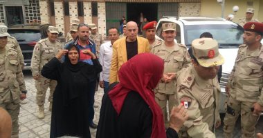 نائب مدير أكاديمية ناصر العسكرية يتفقد لجان الانتخابات بالمحلة