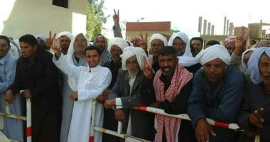 صور.. إقبال كبير من قبائل بئر العبد بشمال سيناء للتصويت فى الانتخابات