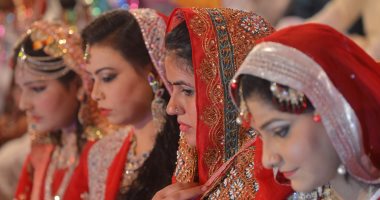 صور.. حفل زفاف جماعى لــ 100 شاب وفتاة فى باكستان
