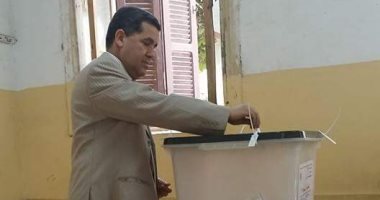 عميد كلية التربية جامعة المنوفية يدلى بصوته فى الانتخابات الرئاسية