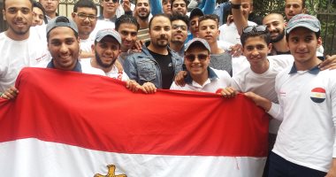 صور.. مسيرة طلابية لدعم المشاركة بالانتخابات من "التعليم العالى" لميدان التحرير