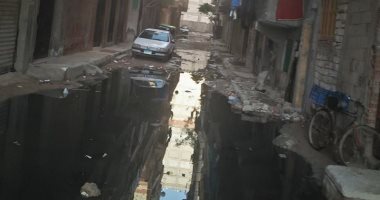 صور.. مياه الصرف الصحى تغرق شارع 24 بالفلكى فى الإسكندرية