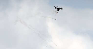 صور.. الاحتلال الإسرائيلى يقصف الفلسطينيين بالغاز من طائرات بدون طيار