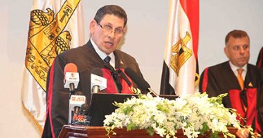 نائب رئيس جامعة عين شمس: نسعى لترتيب جامعتنا فى التصنيفات الدولية (صور)