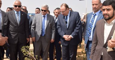 صور .. محافظ بنى سويف يفتتح المرحلة الأولى من مشروع إصلاح الصرف ببياض العرب 