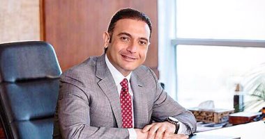 رئيس المصرية للاتصالات: انتهاء 52% من خطة مد كابلات الألياف الضوئية