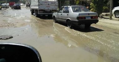 زحام مرورى بسبب كسر ماسورة مياه فى مساكن شراتون بالنزهة  