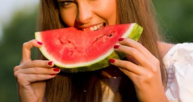 فوائد البطيخ فى الصيف.. يرطب جسمك ويحميك من السرطان 