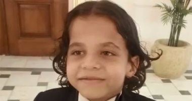 فيديو.. طفل ولد بتشوه خلقى وينشد قصيدة طفولته بحضور مفتى الديار المصرية