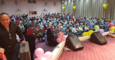 صور.. مكتبة مصر الجديدة تحتفل بيوم اليتيم بحضور 300 طفل