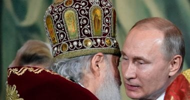 صور.. الرئيس الروسى وقرينته يحضران قداس عيد الفصح فى كاتدرائية بموسكو