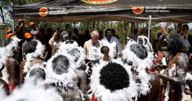 صور.. السكان الأصليون لإقليم شمالى أستراليا يستقبلون الأمير تشارلز