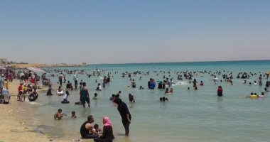 صور.. حدائق وشواطئ السويس تستقبل آلاف المواطنين فى شم النسيم