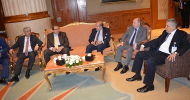 رابطة المجالس الاقتصادية العربية تقرر استمرار "روجيه نسناس" رئيسا لها