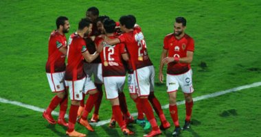 الأهلى يصطحب 18 لاعباً لمواجهة كمبالا.. ويستبعد نيدفيد وهشام محمد