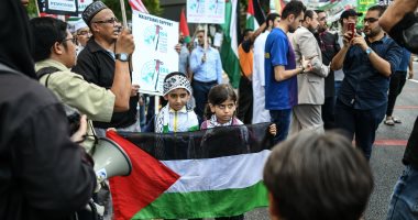 صور.. تظاهرات فى ماليزيا تضامنا مع فلسطين ضد قوات الاحتلال الإسرائيلى