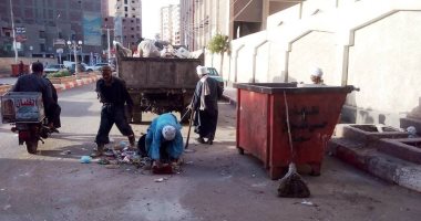 صور.. حملات نظافة وتجميل ورفع مخلفات وقمامة بحى شرق سوهاج