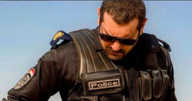 شاهد.. عمرو يوسف بزى الشرطة فى مسلسله الجديد "طايع"