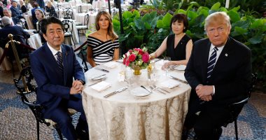 صور.. ترامب وميلانيا يقيمان حفل عشاء لرئيس وزراء اليابان وزوجته بفلوريدا