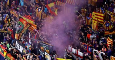 فيديو.. جماهير برشلونة تطلق صافرات الإستهجان ضد النشيد الإسبانى