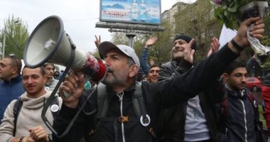 الشرطة تعتقل نيكول باشينيان زعيم الحركة الاحتجاجية فى أرمينيا 
