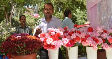صور.. افتتاح معرض الزهور ونباتات الزينة بزراعة أسيوط 