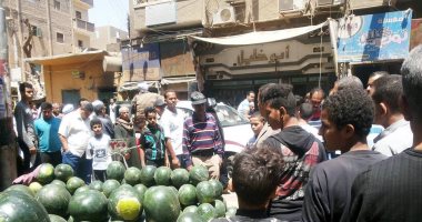 صور.. ضبط 40 قضية تموينية فى حمله على أسواق مدينة المراغة بسوهاج