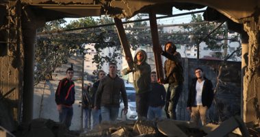 صور.. سلطات الاحتلال الإسرائيلى تفجر "بالديناميت" منزل أسير فى جنين