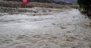 إيواء 94 عائلة والبحث عن طفل مفقود جراء تساقط السيول جنوبى الجزائر