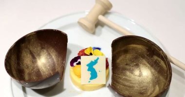 طوكيو تحتج لدى سيول على وجبة حلويات تقدم فى قمة الكوريتين بسبب خريطة عليها