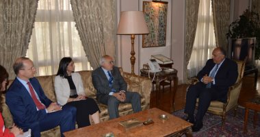 وزير الخارجية يؤكد دعم مصر لجهود غسان سلامة لإيجاد حل سياسى شامل لأزمة ليبيا