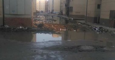 صور.. شكوى من غرق شارعى مصطفى كامل والمنشية ببورسعيد فى مياه الصرف الصحى