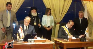 محافظ الإسكندرية يوقع اتفاقية توأمة مع عمدة بافوس القبرصية